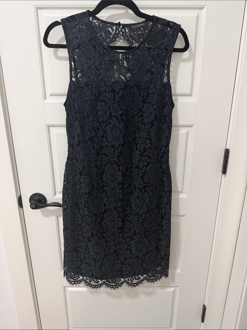 Banana Republic Navy Floral Lace Sleeveless Sheath Dress